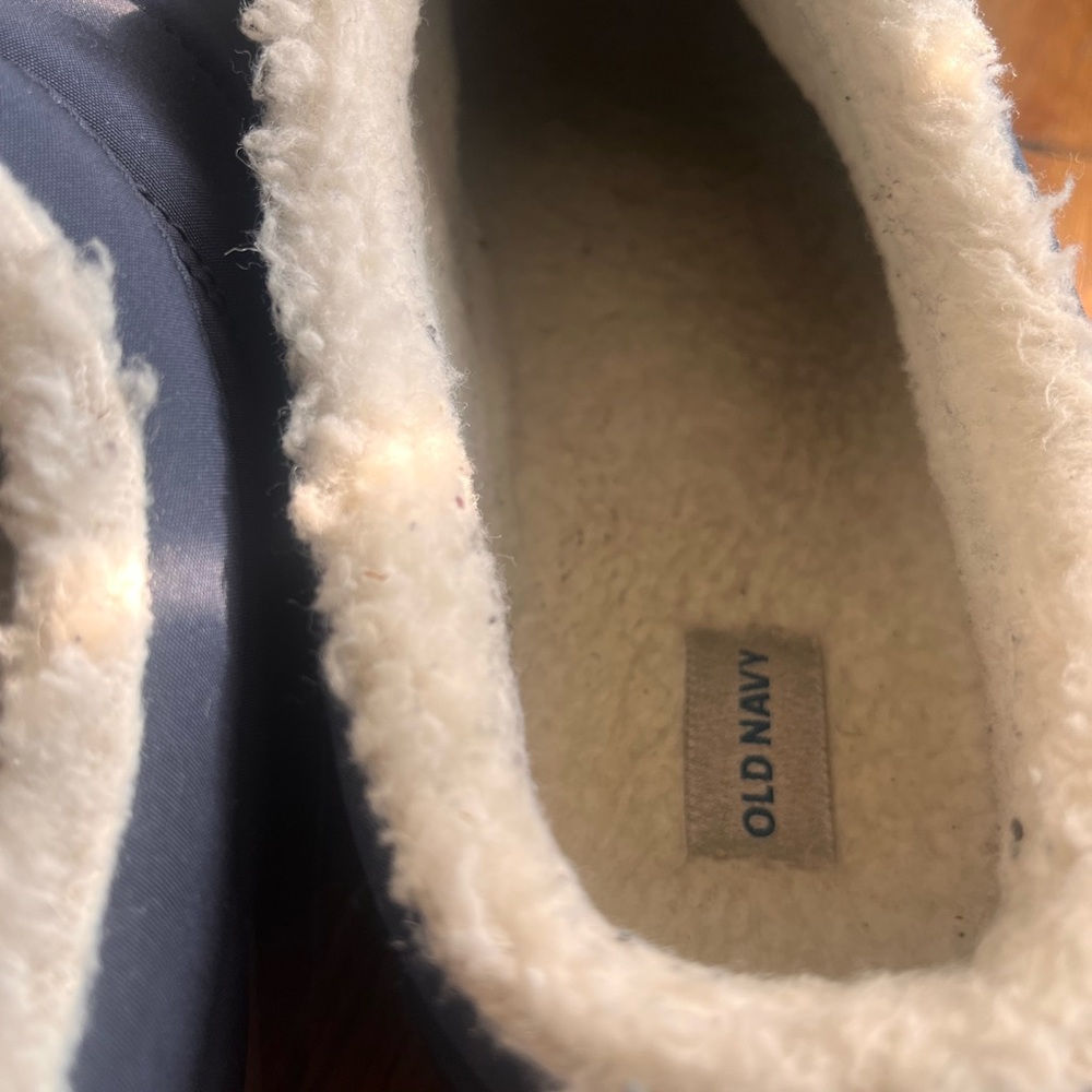 Old Navy Men's Navy Blue Slip-On Loafers - Picture 6 of 7